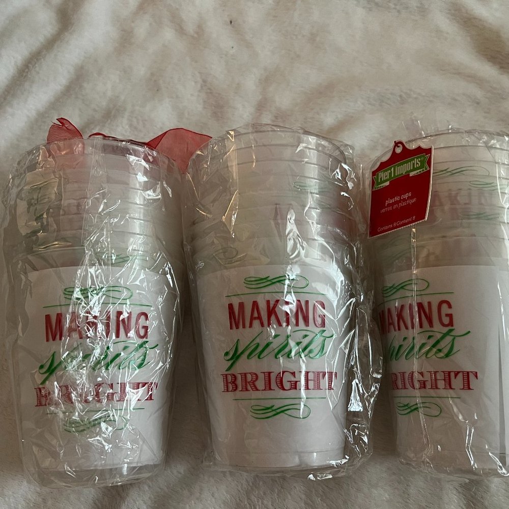 Making Spirits Bright Holiday Cups (3 Sets of 8 Cups)